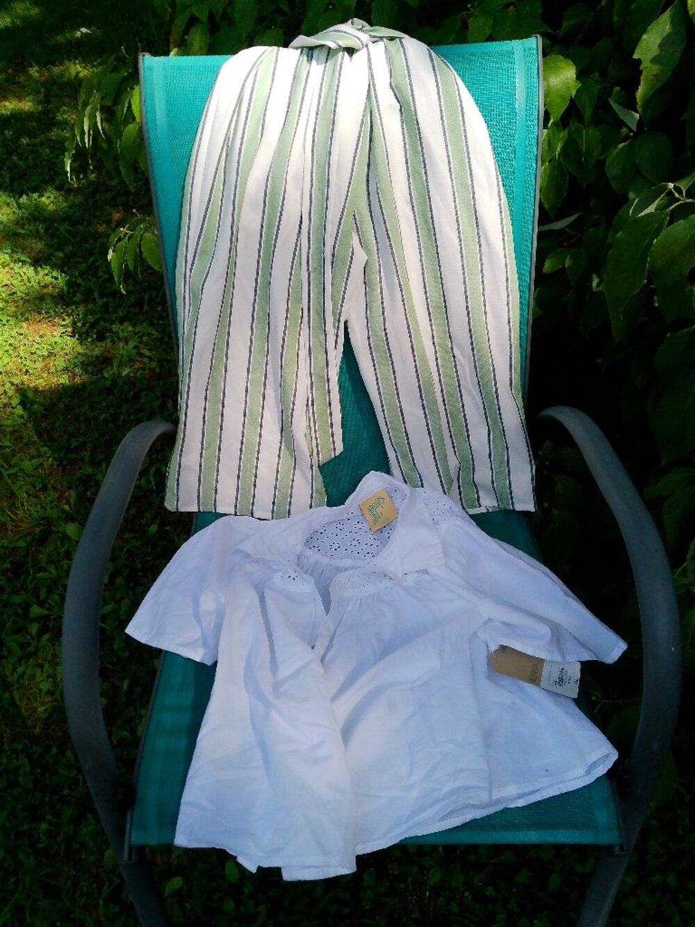 2 PC LOT  GIRLS CROP ROMPER AND NEW WHITE BLOUSE SIZE 10/12 GOOD CONDITION